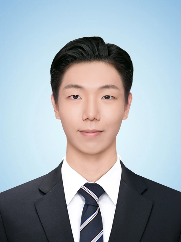 김준수 증명사진